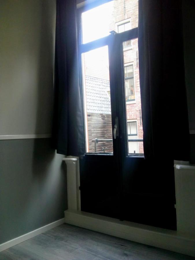 Aldo, Not For Parties, Not A Hotel, Room With Shared Bathroom, No Kitchen Amsterdam Exteriér fotografie